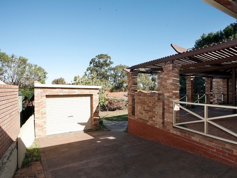 35 Petterson Ave, Kardinya WA 6163