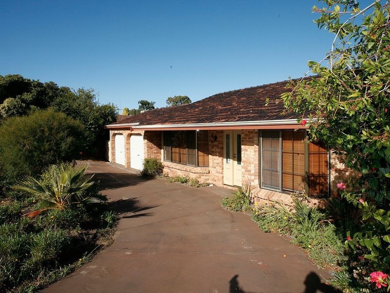 35 Petterson Ave, Kardinya WA 6163
