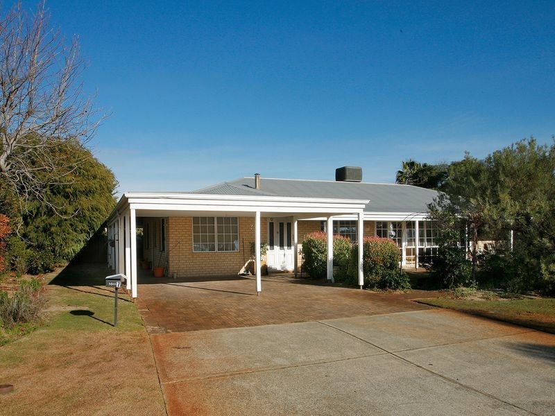 7 Farmhouse Drive, Bibra Lake WA 6163