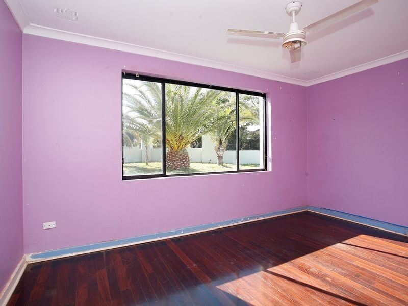 19 Oswald Street, Coolbellup WA 6163