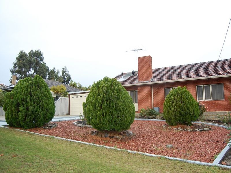 67 Counsel Road, Coolbellup WA 6163