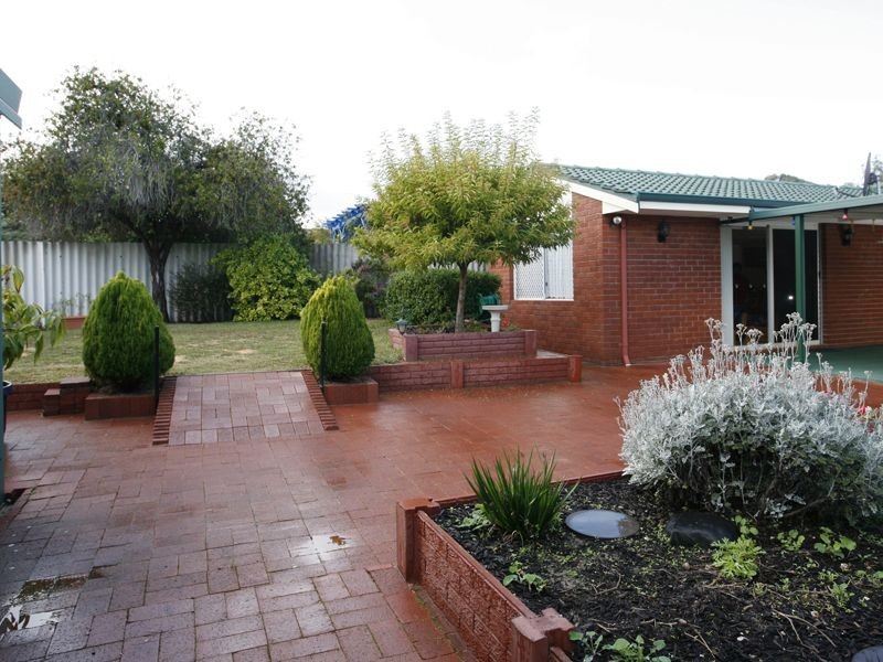 120 Winterfold Road, Kardinya WA 6163