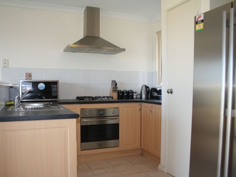 5/16 Bonito Place, Yangebup WA 6164