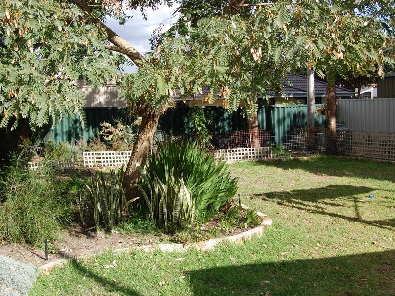 33 Prospero Crescent, Coolbellup WA 6163