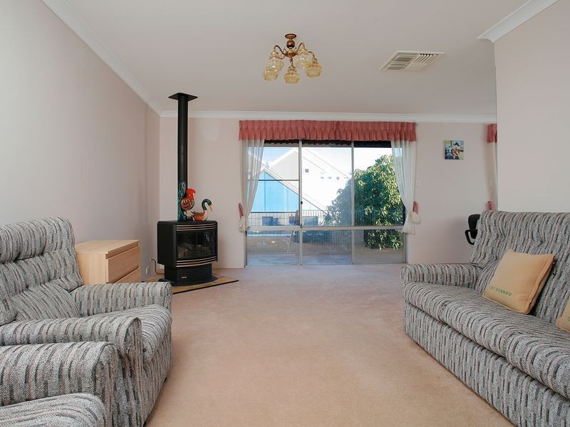 3 Greenham Place, Bibra Lake WA 6163