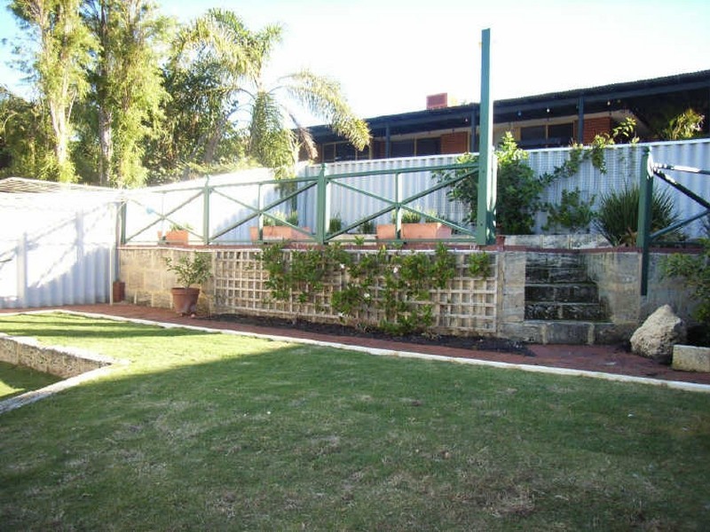 4 Allis Heights, Yangebup WA 6164