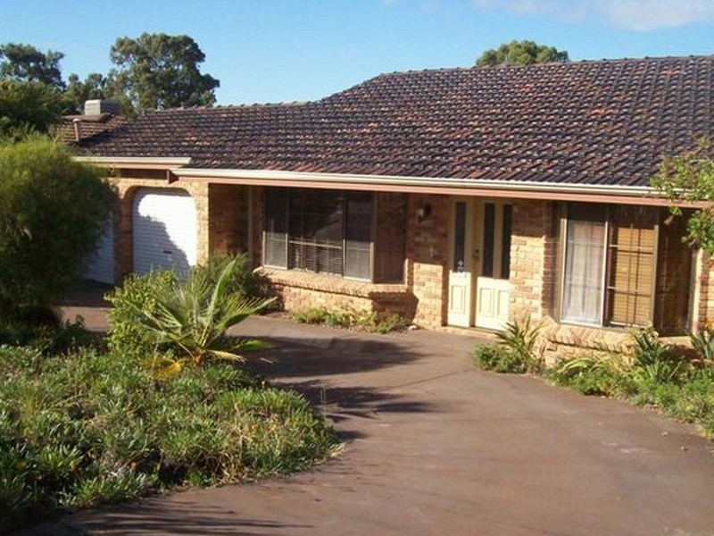 35 Petterson Ave, Kardinya WA 6163