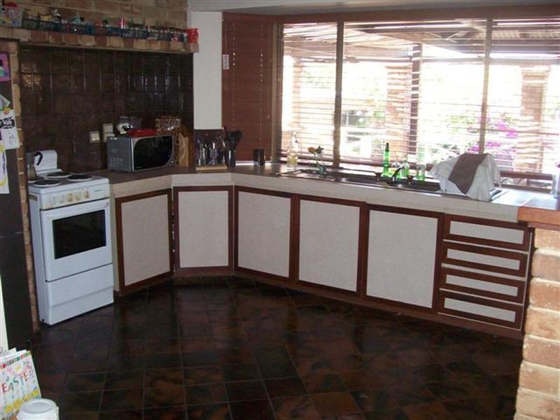 35 Petterson Ave, Kardinya WA 6163