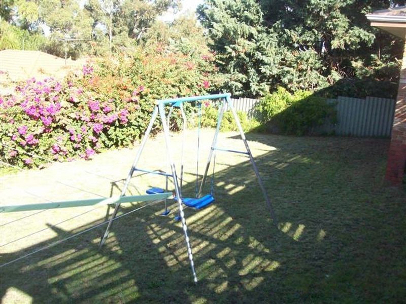 35 Petterson Ave, Kardinya WA 6163