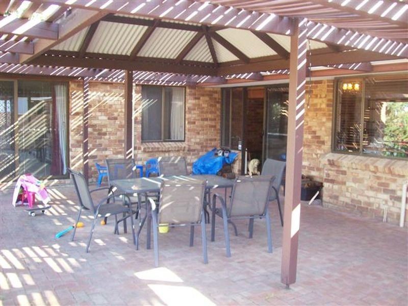 35 Petterson Ave, Kardinya WA 6163