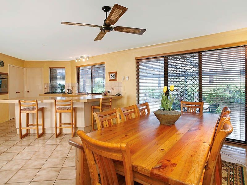 4 Larkspur Crescent, Yangebup WA 6164