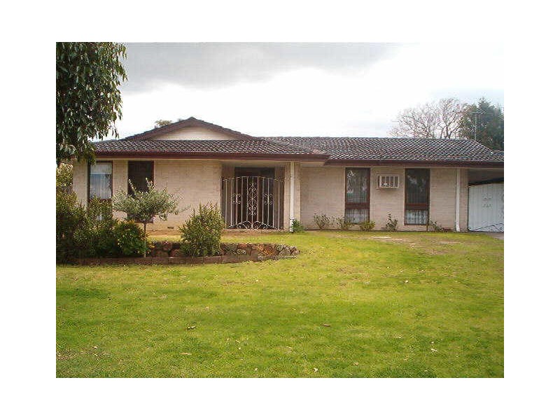 27 South Street, Kardinya WA 6163