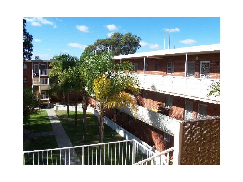 24/94 Lefroy Road, Beaconsfield WA 6162