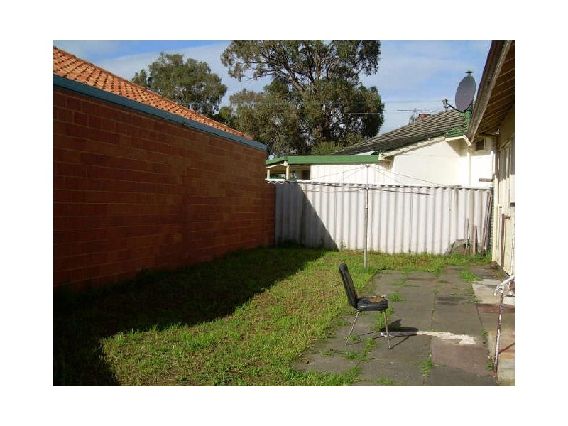 18 Greenslade Street, Hamilton Hill WA 6163