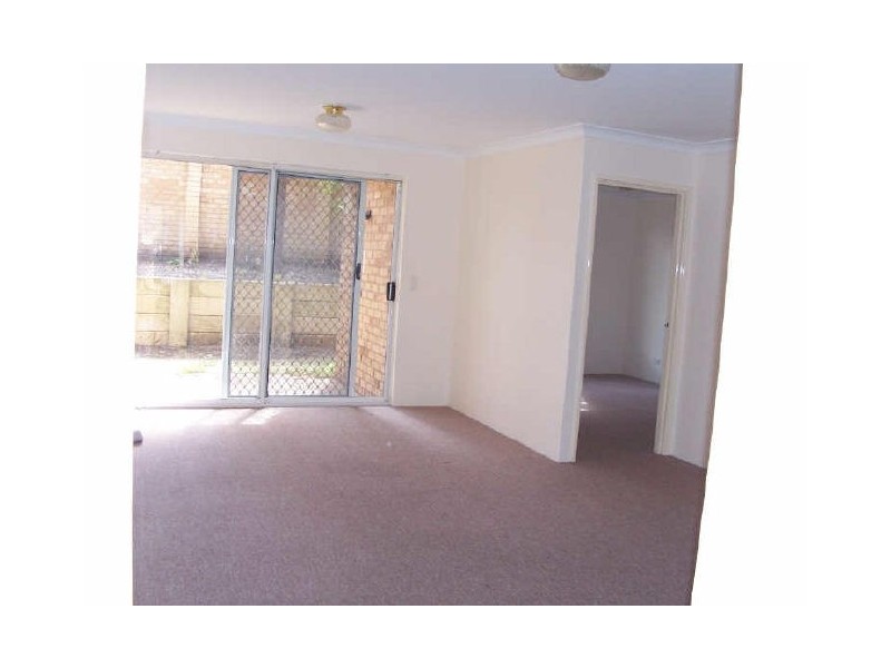 15/2 Pinewood Avenue, Kardinya WA 6163