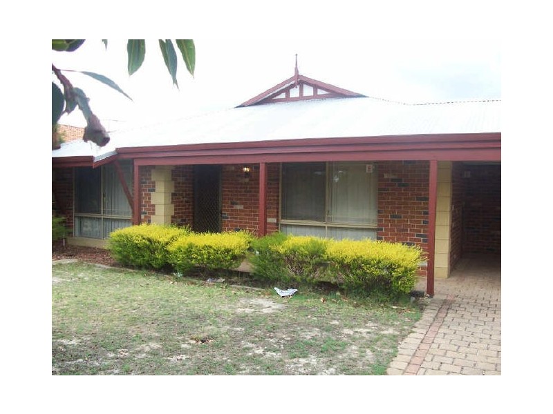 13 O’Farrell Close, Atwell WA 6164
