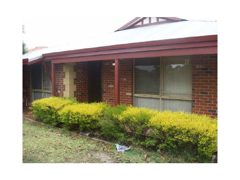 13 O’Farrell Close, Atwell WA 6164