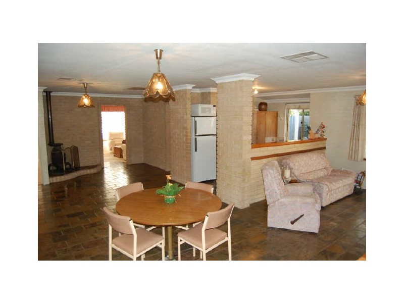 34 Bibra Drive, Bibra Lake WA 6163