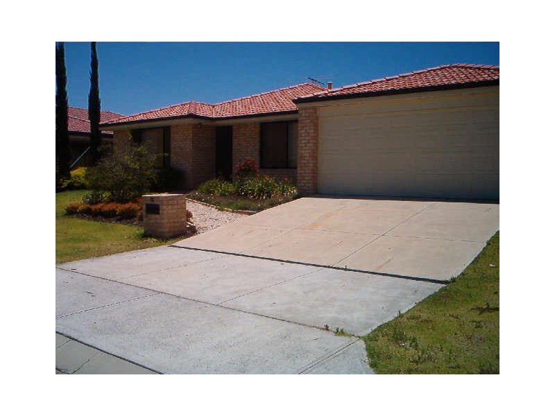 12 Chipperton Road, Bertram WA 6167