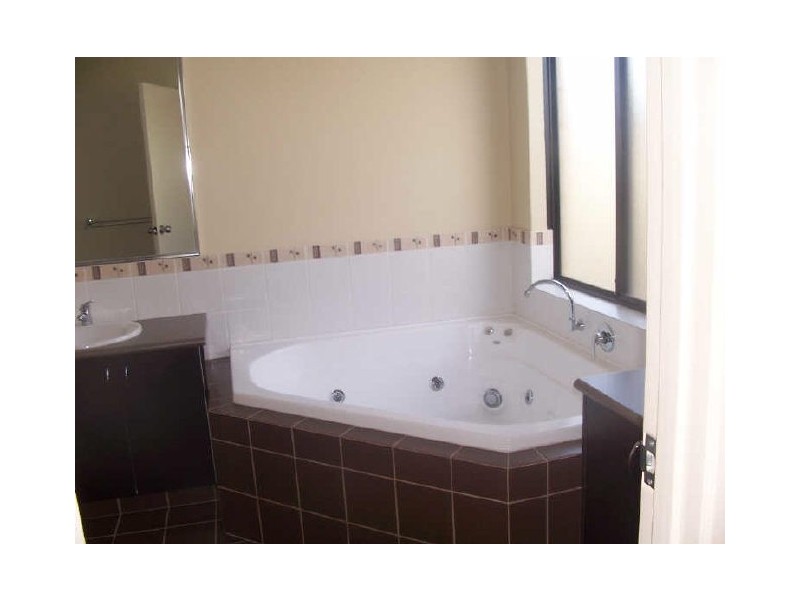 14 Monroe Turn, Success WA 6164