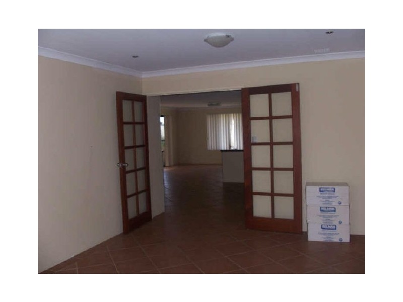 14 Monroe Turn, Success WA 6164