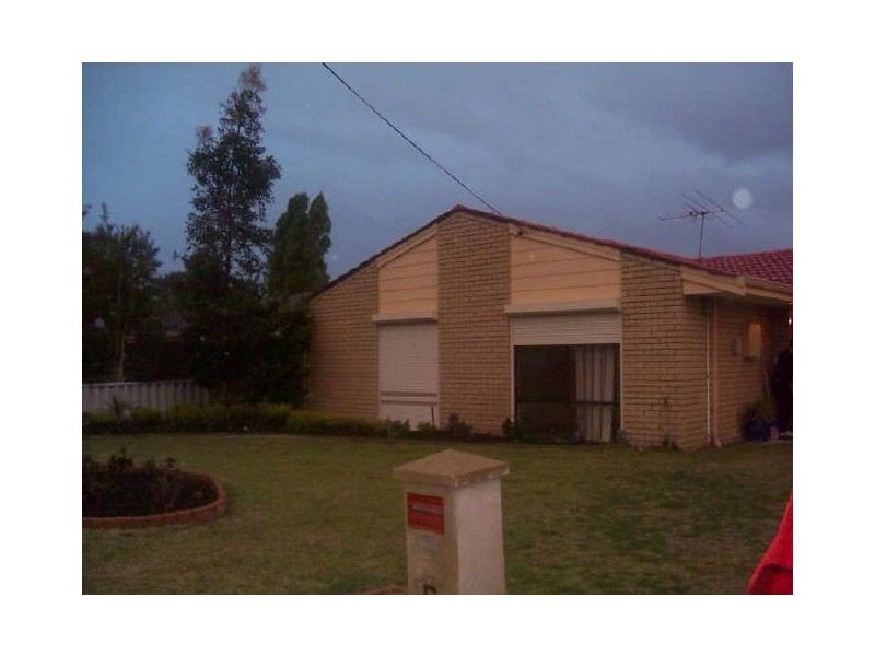 5 Arcaman Place, South Lake WA 6164