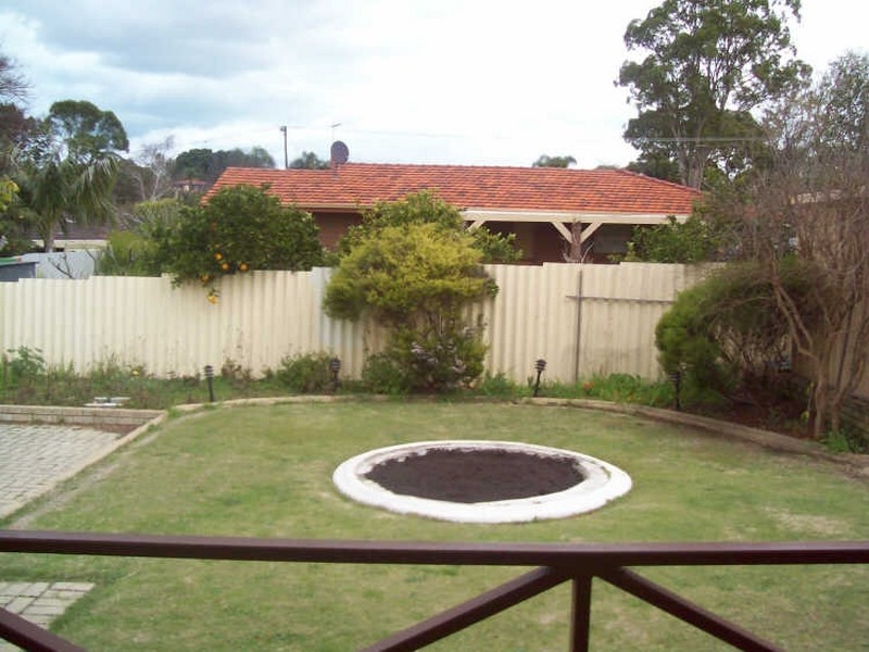 9 Aleppo Drive, Kardinya WA 6163