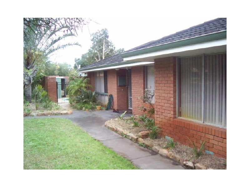 1 Ochiltree Way, Kardinya WA 6163
