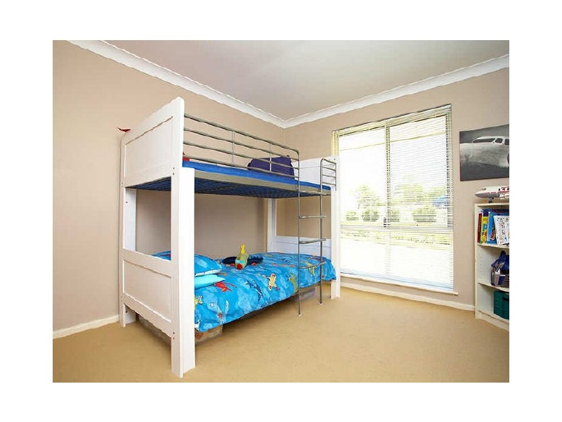 12 Hope Road, Bibra Lake WA 6163