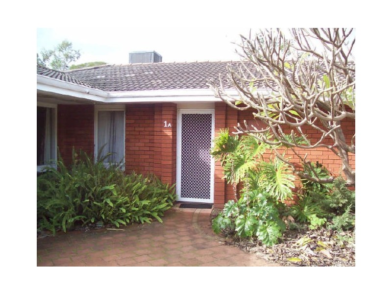 1A Dalston Crescent, Kardinya WA 6163