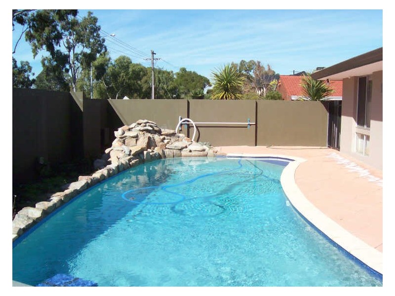 209 Riseley Street, Booragoon WA 6154