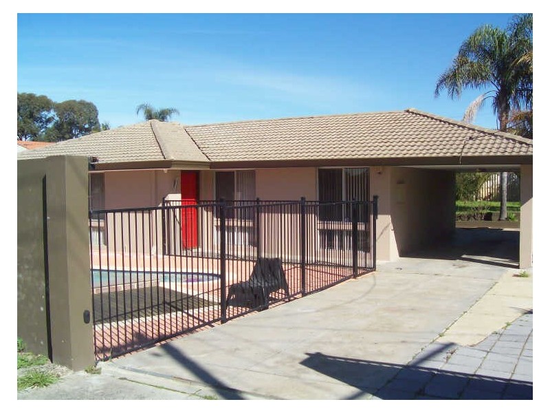 209 Riseley Street, Booragoon WA 6154