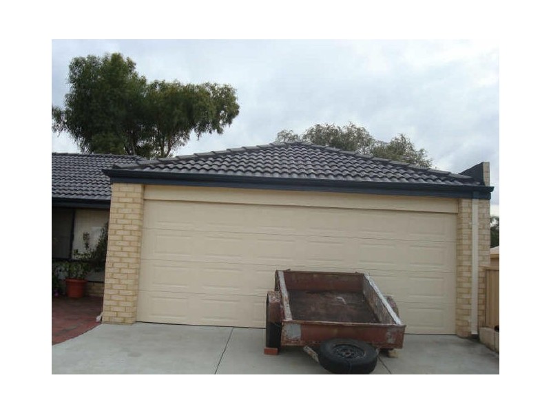 24A Corringle Grove, South Lake WA 6164