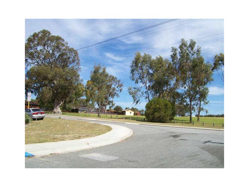 23 Greenslade Street, Hamilton Hill WA 6163