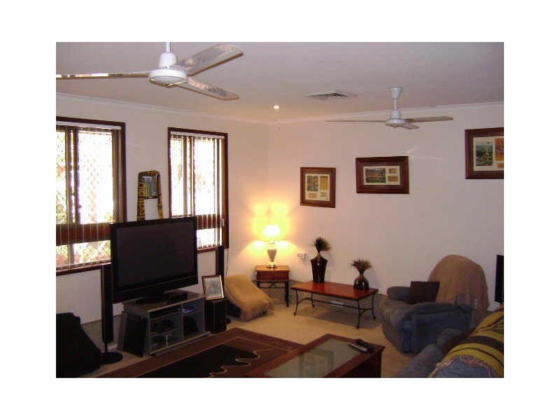 4 Sing Place, Karratha WA 6714