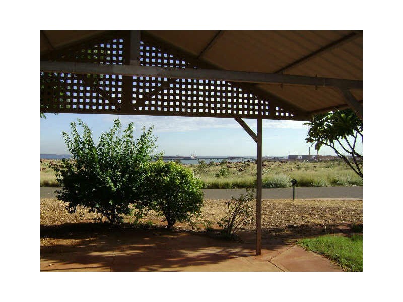 323 Patterson cr, Dampier WA 6713