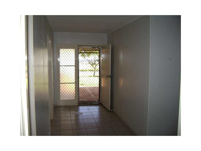 323 Patterson cr, Dampier WA 6713