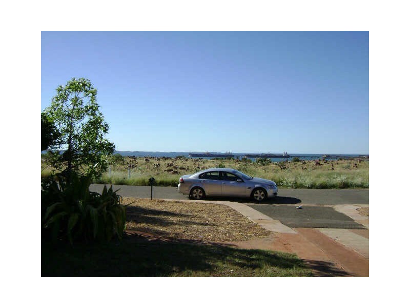323 Patterson cr, Dampier WA 6713