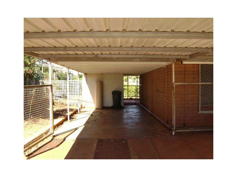 31 De Grey Crescent, Dampier WA 6713