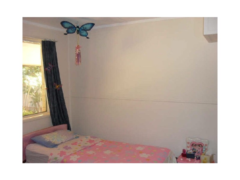 27 DeGrey Crescent, Dampier WA 6713