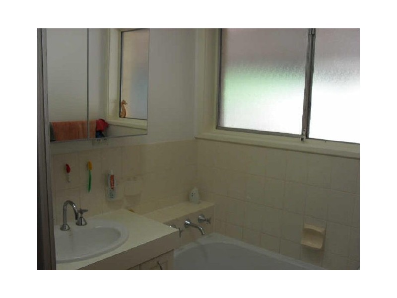 27 DeGrey Crescent, Dampier WA 6713