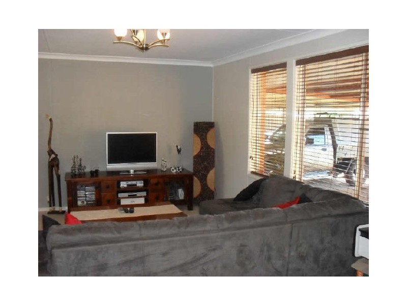 155 Giles Crescent, Dampier WA 6713