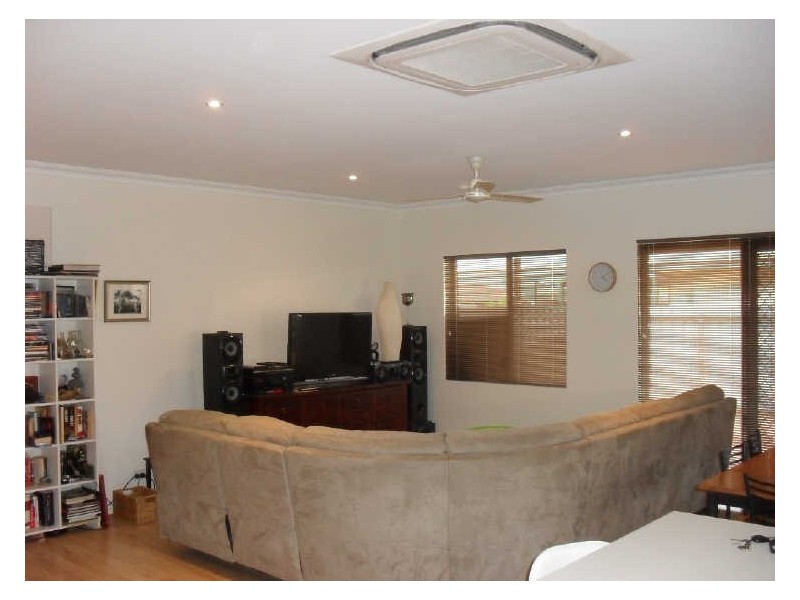 4 Warbler Loop, Karratha WA 6714