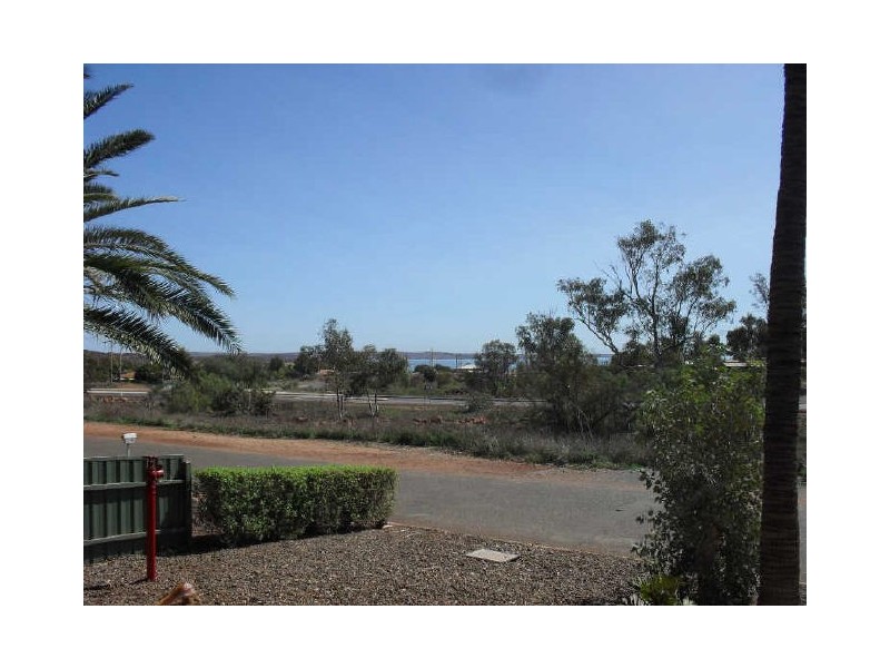 99 Oakover Crescent, Dampier WA 6713