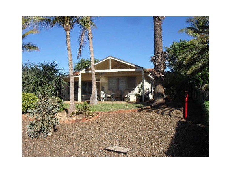 99 Oakover Crescent, Dampier WA 6713