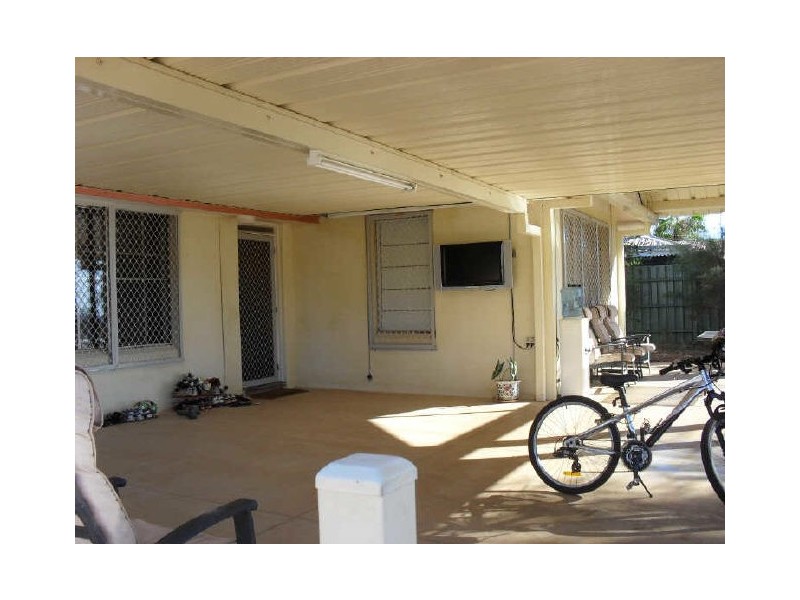 99 Oakover Crescent, Dampier WA 6713