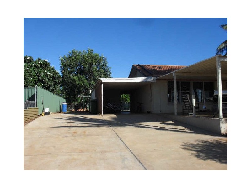 99 Oakover Crescent, Dampier WA 6713