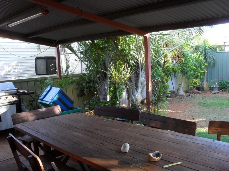 4 Watts Place, Karratha WA 6714