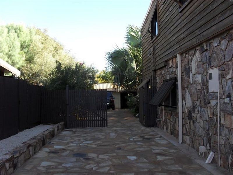 74 Meares Road, Point Samson WA 6720