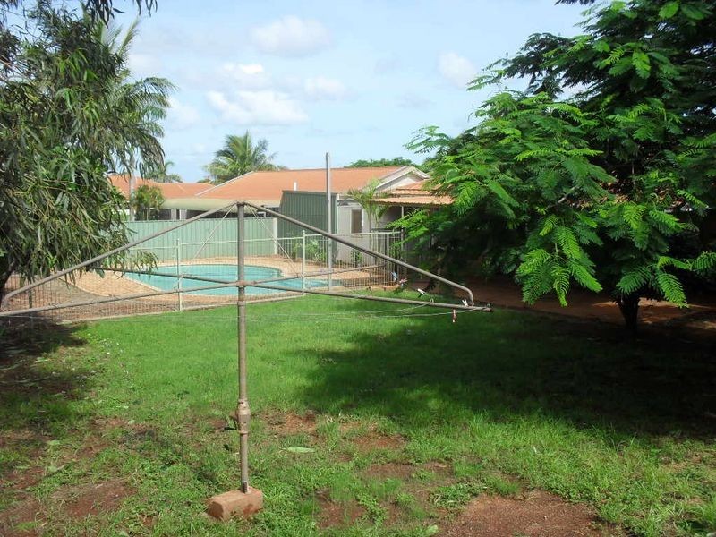 152 Giles Crescent, Dampier WA 6713